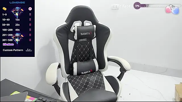 Chat +18 de Naughty___asian ao vivo