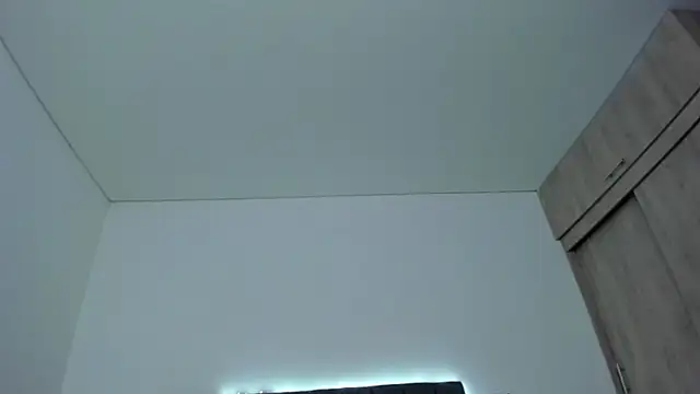 im_sarah34: απευθείας συνομιλία ΧΧΧ