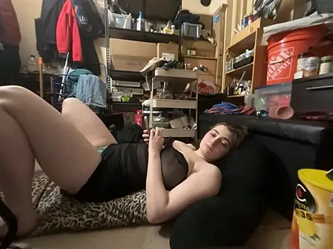 XXX chat uživo modela Snowbunnycake_131