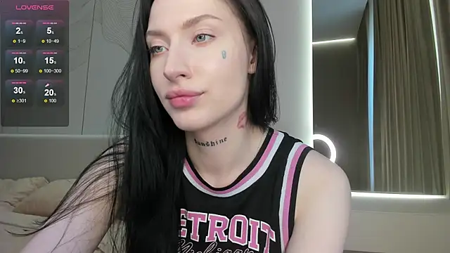 JenniferQueen11 élő XXX-chatje