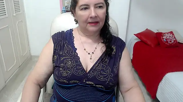 leonela_69 现场XXX聊天