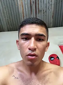 AlexanderSavage Chat XXX in diretta