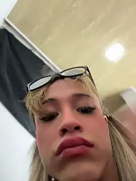 stormytt_ Chat XXX live