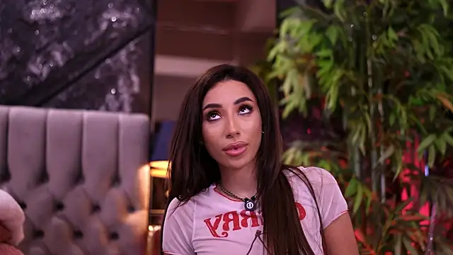 GinaValentinna: απευθείας συνομιλία ΧΧΧ