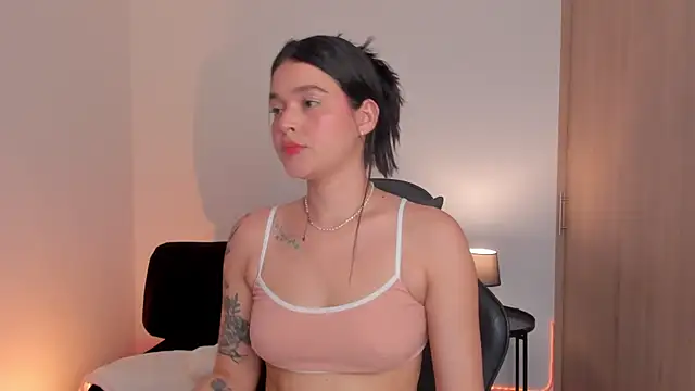 XXX chat uživo modela MeganColt