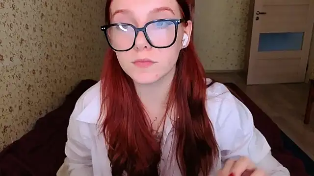 Layla_Glam Adlı Modelin Canlı XXX Sohbeti