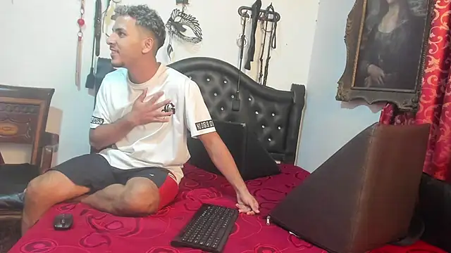 MartinaXBob Live XXX-Chat