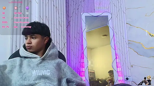 Spark_tay élő XXX-chatje