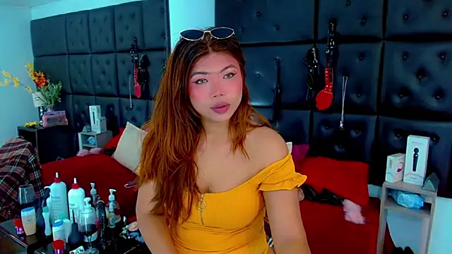 Cloelombard's Live XXX Chat