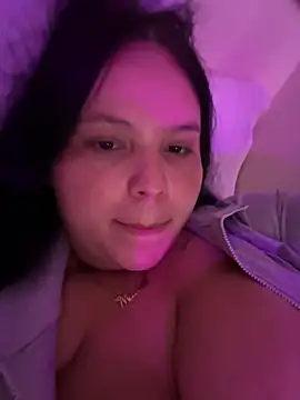 Czat XXX na żywo – Madeli0217