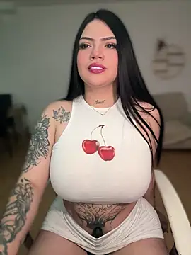 MarianDiRose Adlı Modelin Canlı XXX Sohbeti