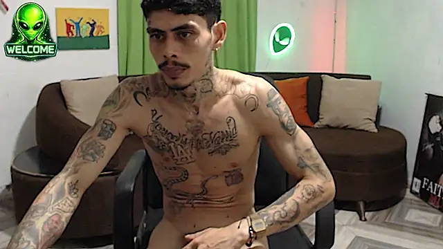 Онлайн чат XXX alpha_zom