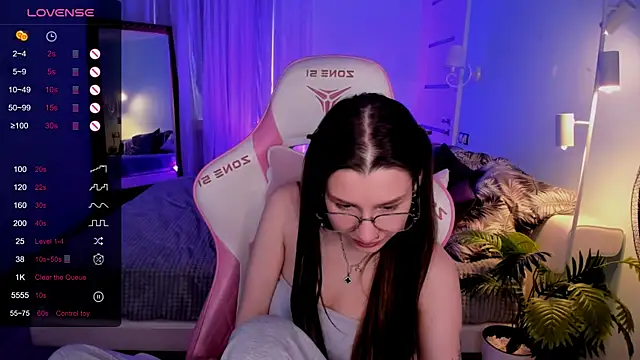 LinaBlossom_ Chat XXX in diretta