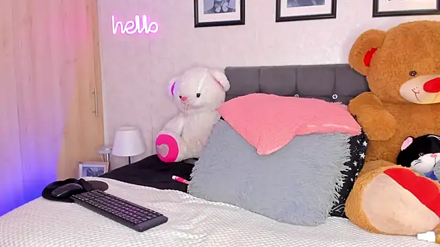 Tayssa_Maravillh Show Webcam