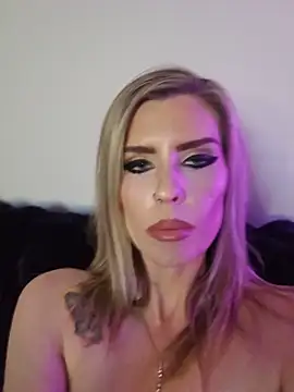 ellieconradxo's Live XXX Chat