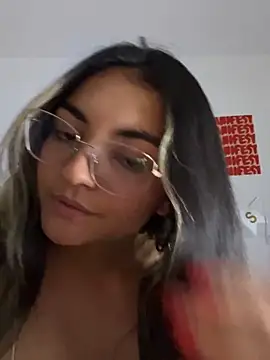 Cat2525's Live XXX Chat