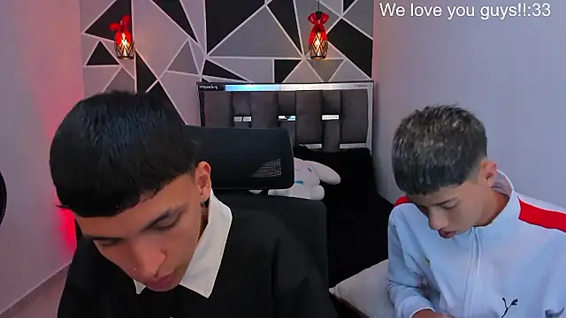 Juan_Nd_Steven Live XXX-chat