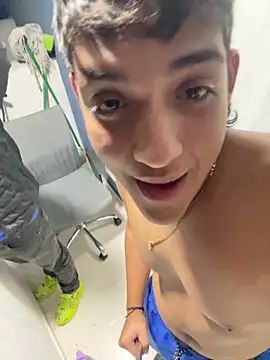 Chat +18 de Emannuel__777 ao vivo