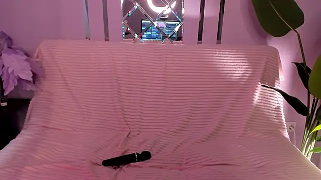 Czat XXX na żywo – New_Web_Girl