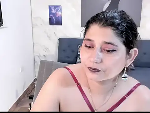 Chat XXX en directo de alinabozz1