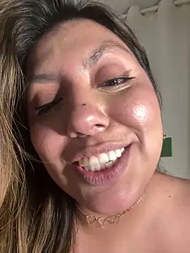 Miickinow's Live XXX Chat