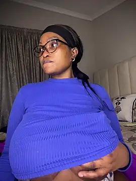 Bustygoddess32 live XXX chat