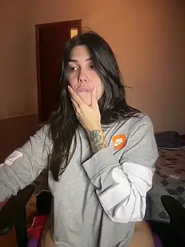 Chat +18 de tiphanyari ao vivo