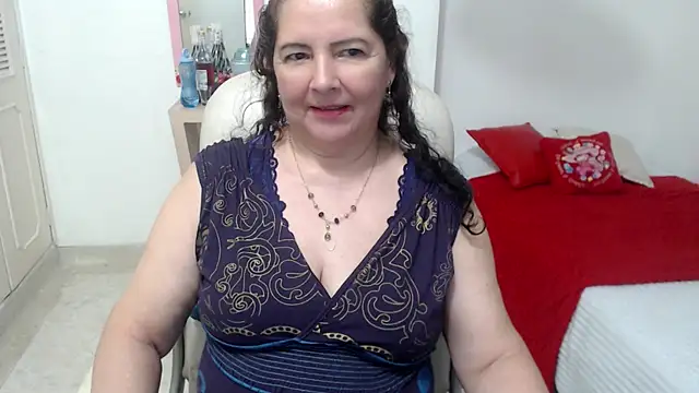 leonela_69 即時 XXX 聊天