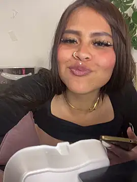 Cloe_pink1's Live XXX Chat