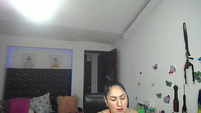 Czat XXX na żywo – mature_bigboobs10