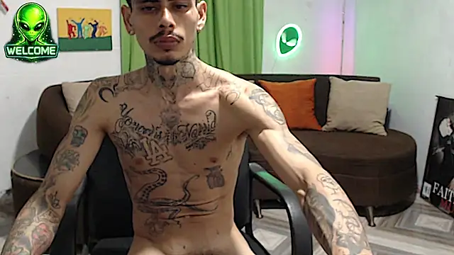 Онлайн чат XXX alpha_zom