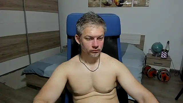 RobbyShawz 即時 XXX 聊天