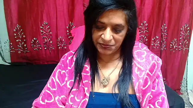 INDIANFUSION Adlı Modelin Canlı XXX Sohbeti