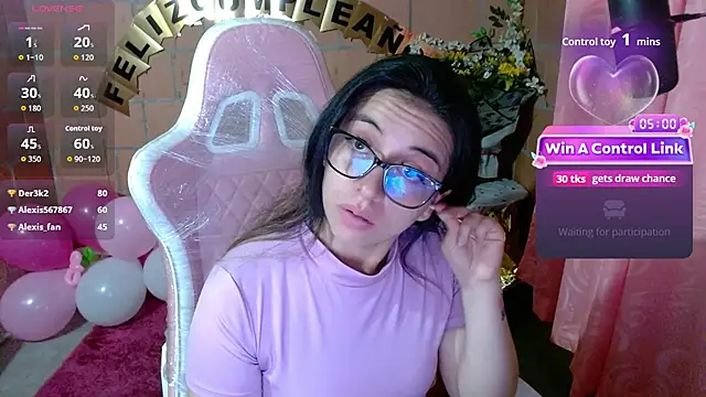 Czat XXX na żywo – Maggie_Fox3