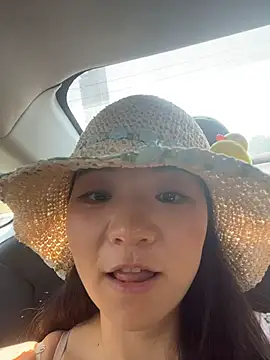 xiaochengzi505 Adlı Modelin Canlı XXX Sohbeti