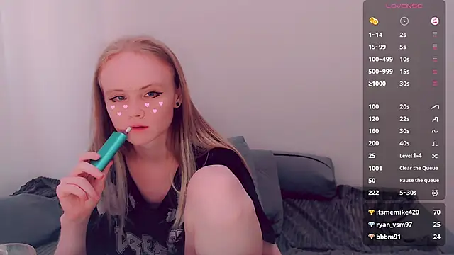 AliceNya_cute: απευθείας συνομιλία ΧΧΧ