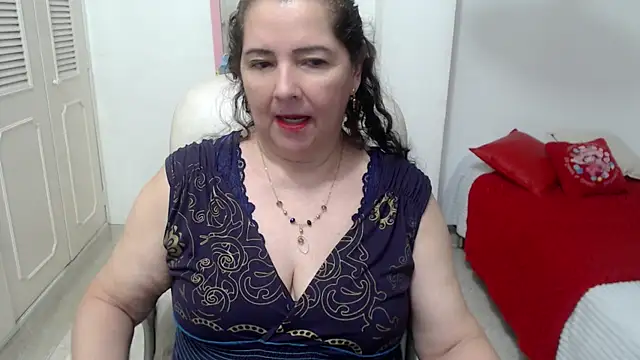 leonela_69 XXX чат на живо