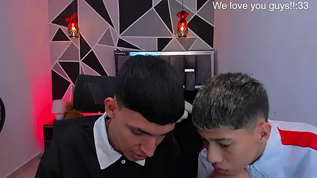 Chat XXX ao vivo de Juan_Nd_Steven