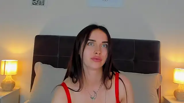 KellyWhites Chat XXX live