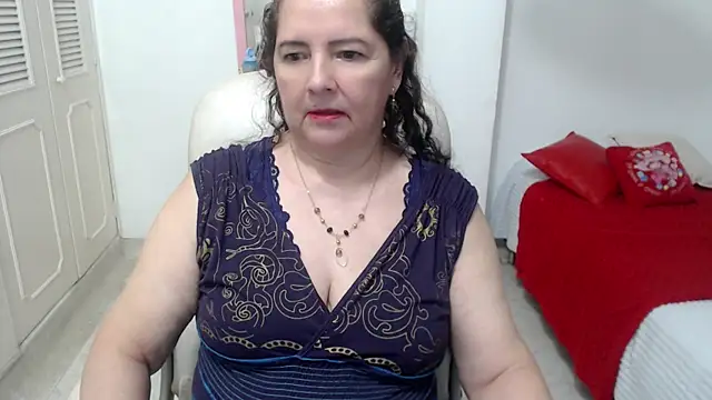 Chatroom XXX en direct de leonela_69