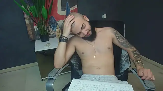 OscarWillss Chat XXX live