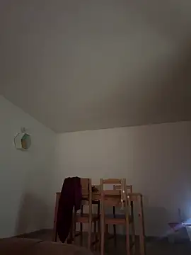 XXX chat uživo modela Little__Danni1