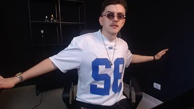 FelixStarkkn Webbikameraesitys
