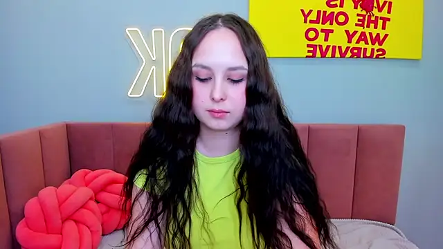 BeatriceReeves' Live XXX Chat