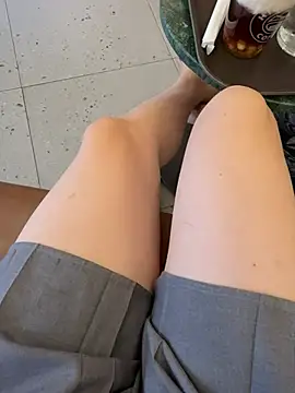 Meii-meyyn Live XXX chat