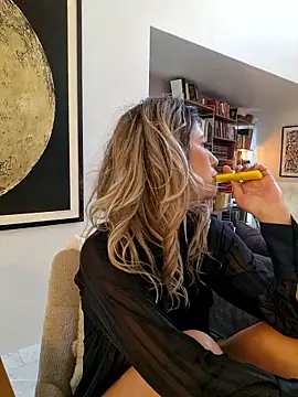 CelynaRoss Chat XXX live