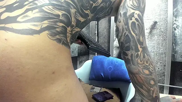 Gury_tattooのライブXXXチャット