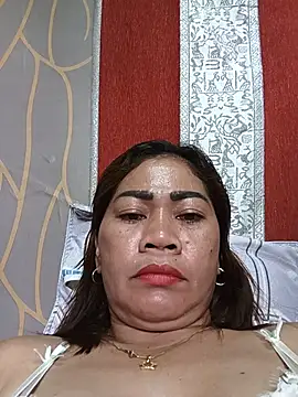 SweetChubbyMommy_02's Live XXX Chat