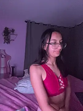MoonLitDoll Adlı Modelin Web Kamerası Şovu