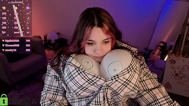 Mia_R0ss Chat XXX in diretta